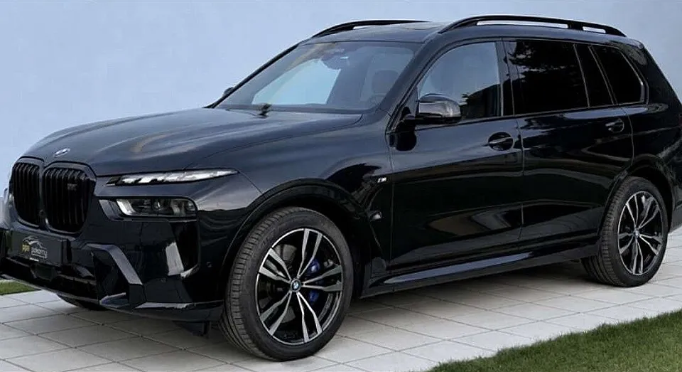 BMW X7 M 60i xDrive Swarovski 200.000 €