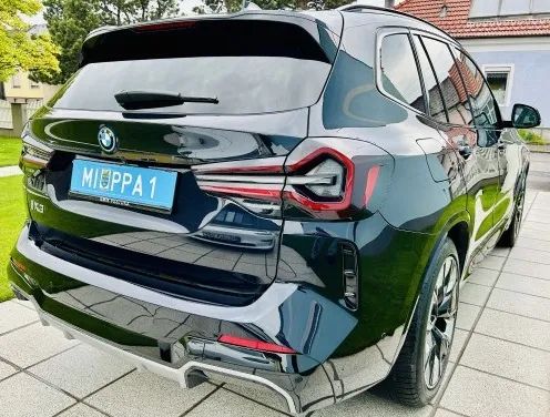 BMW iX3