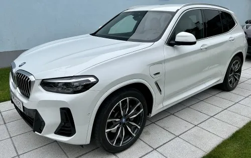 BMW X3 30e